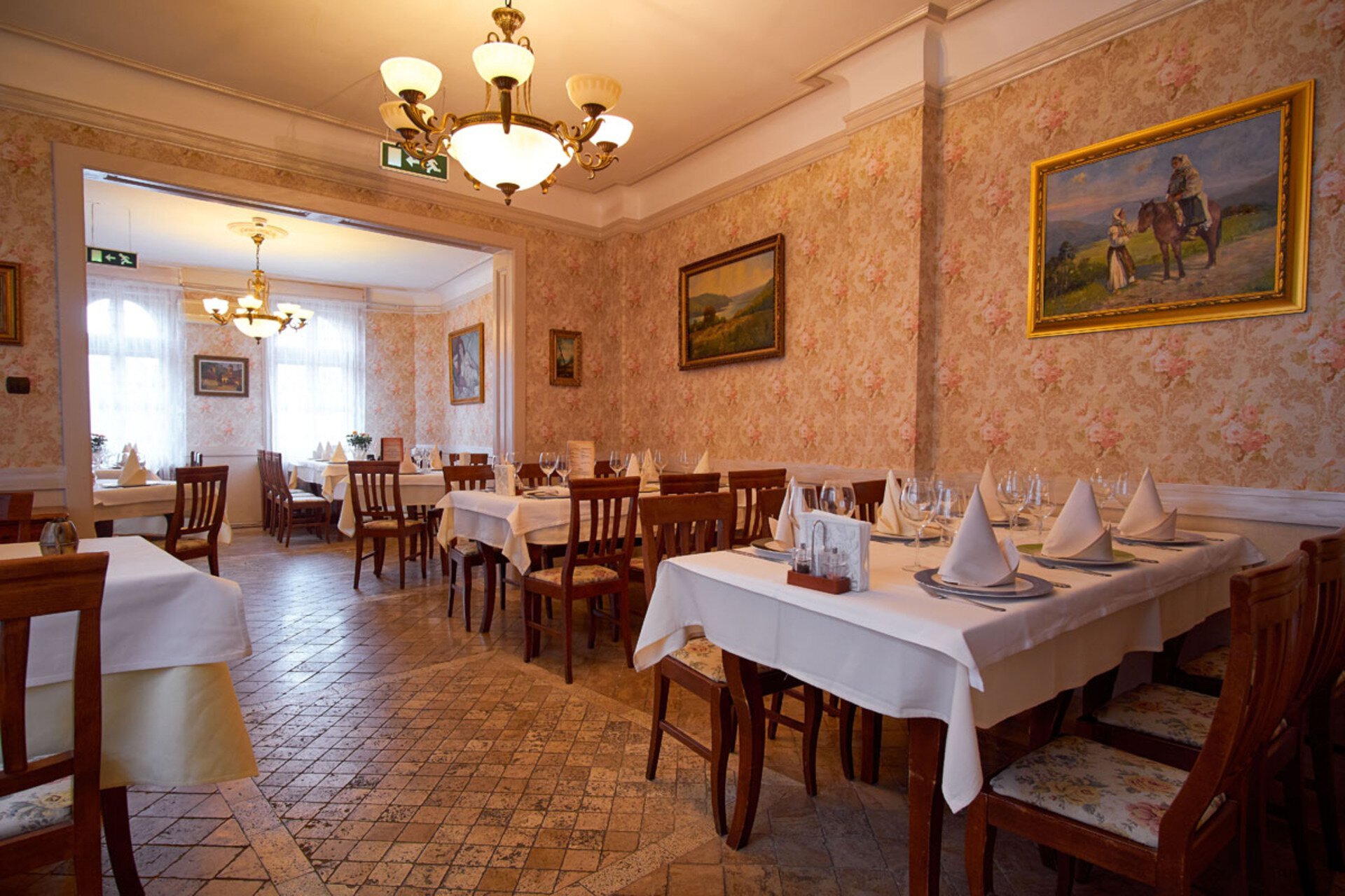 Club Zexe - Amenajari si extinderi restaurante Zexe Zahana Icoanei, Matei Basarab, Tei