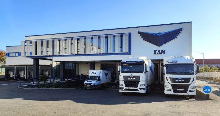 FAN Courier Active - Hala sortare corespondenta si cladire de birouri