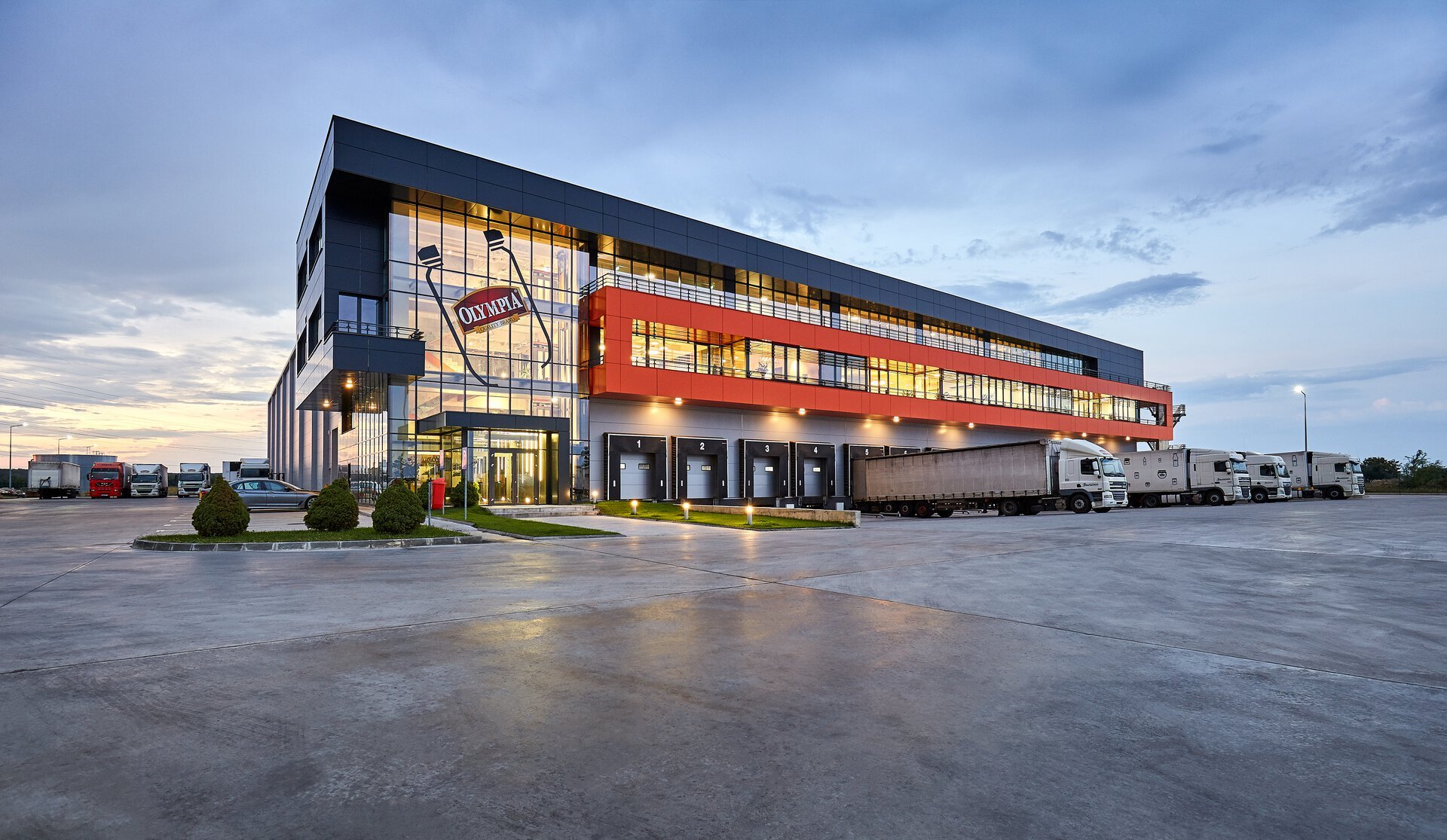 Fațadă principală sediu Marathon Distribution Grup cu brand Olympia, proiect PPAE