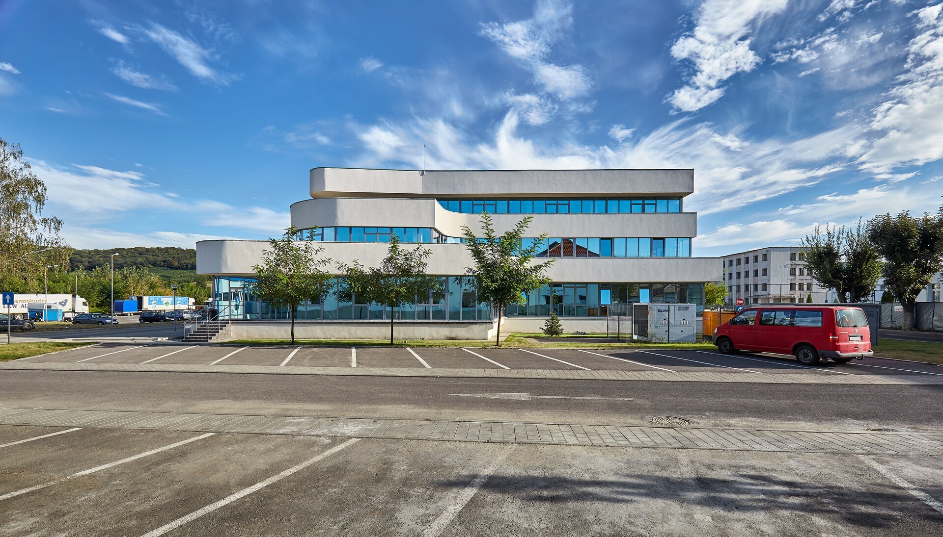 Apa Tarnavei Mari - Headquarters and equipment garage