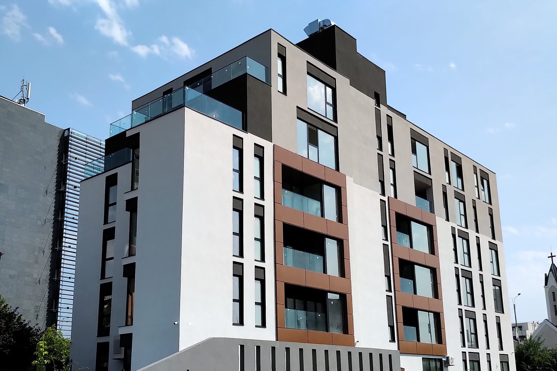 Erma Real Invest - Clădire cu apartamente