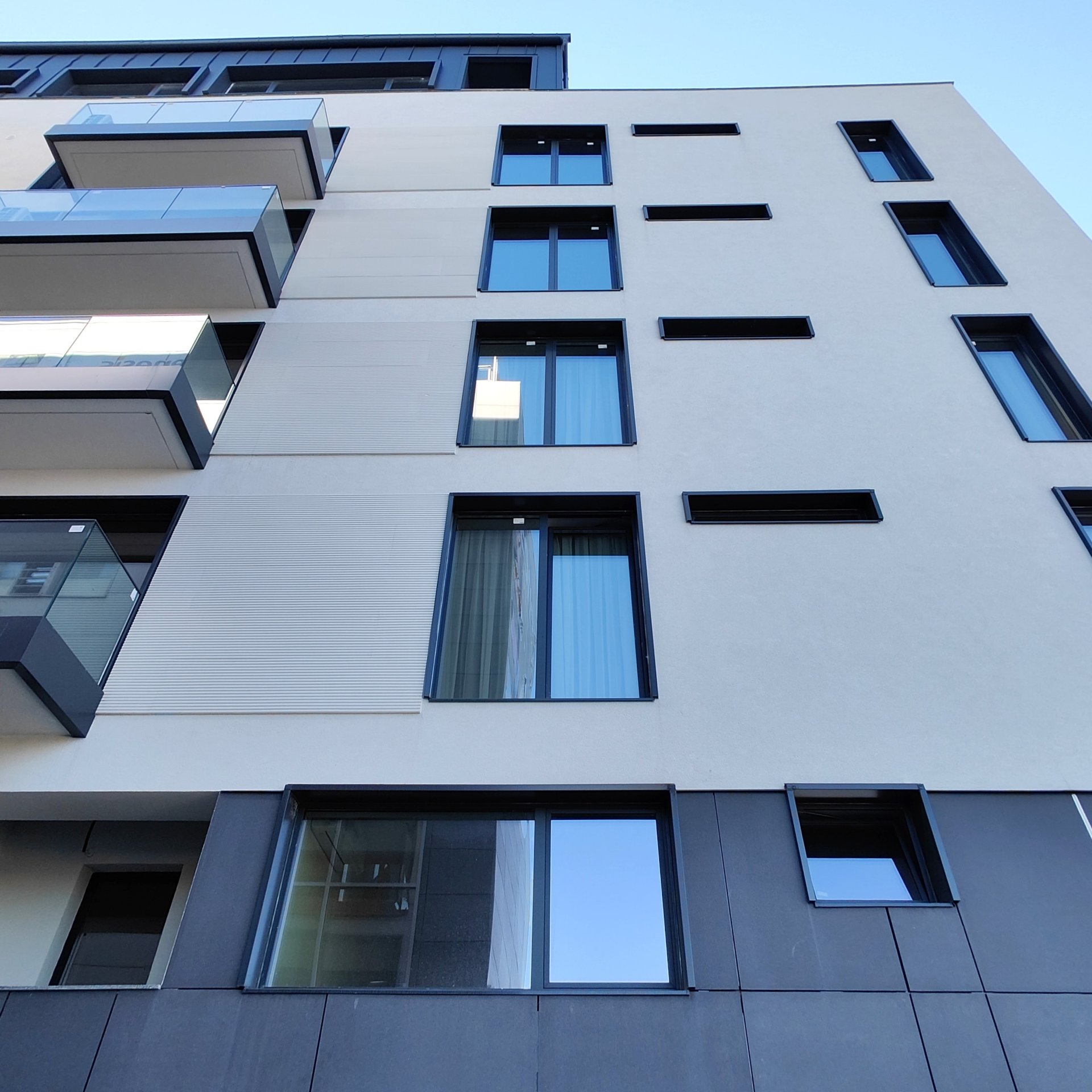 Straulesti Property - Clădire cu apartamente