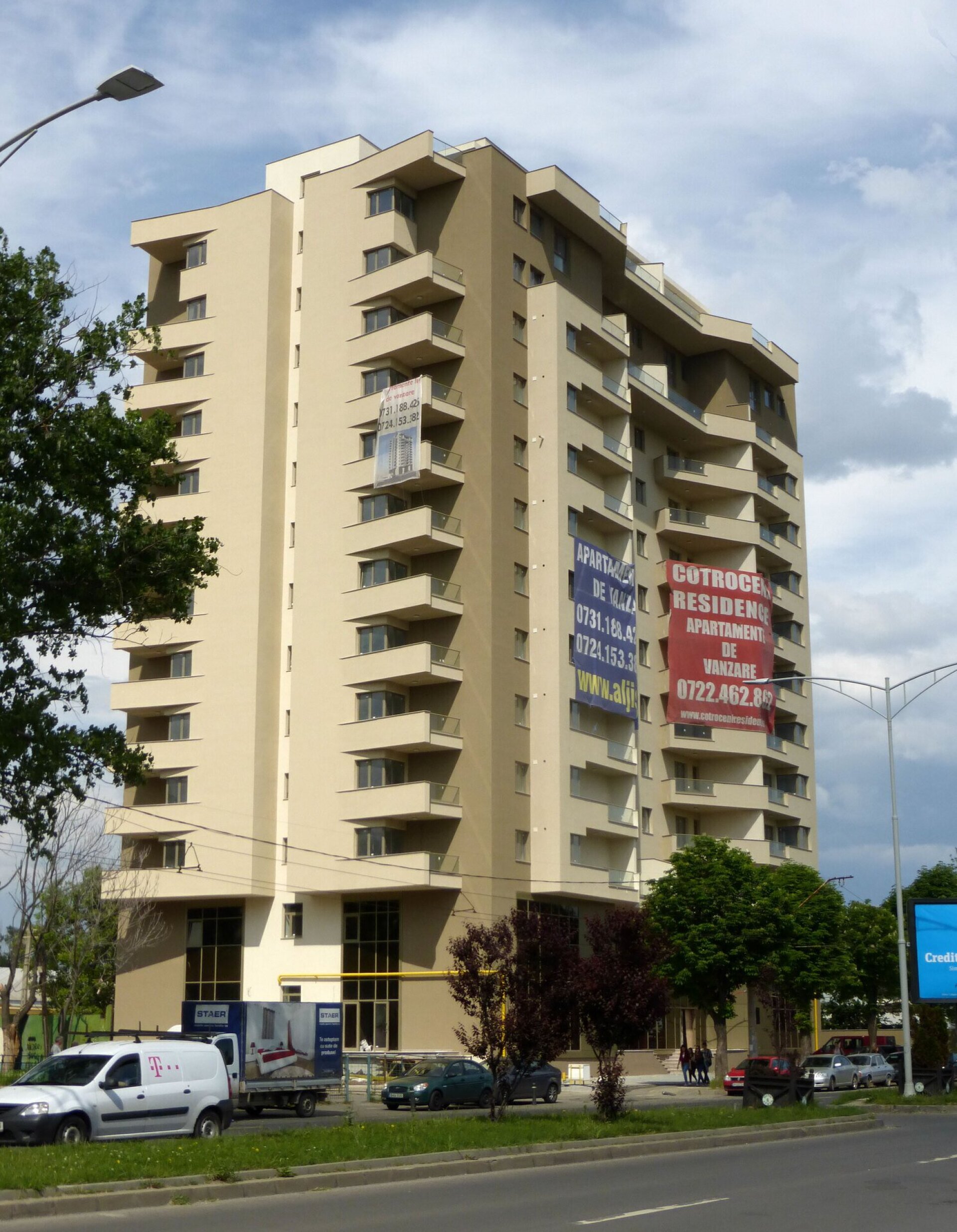 The Top Building Corporation apartment building on Iuliu Maniu Blvd., raised on a former industrial platform, District 6 Bucharest, a PPAE project