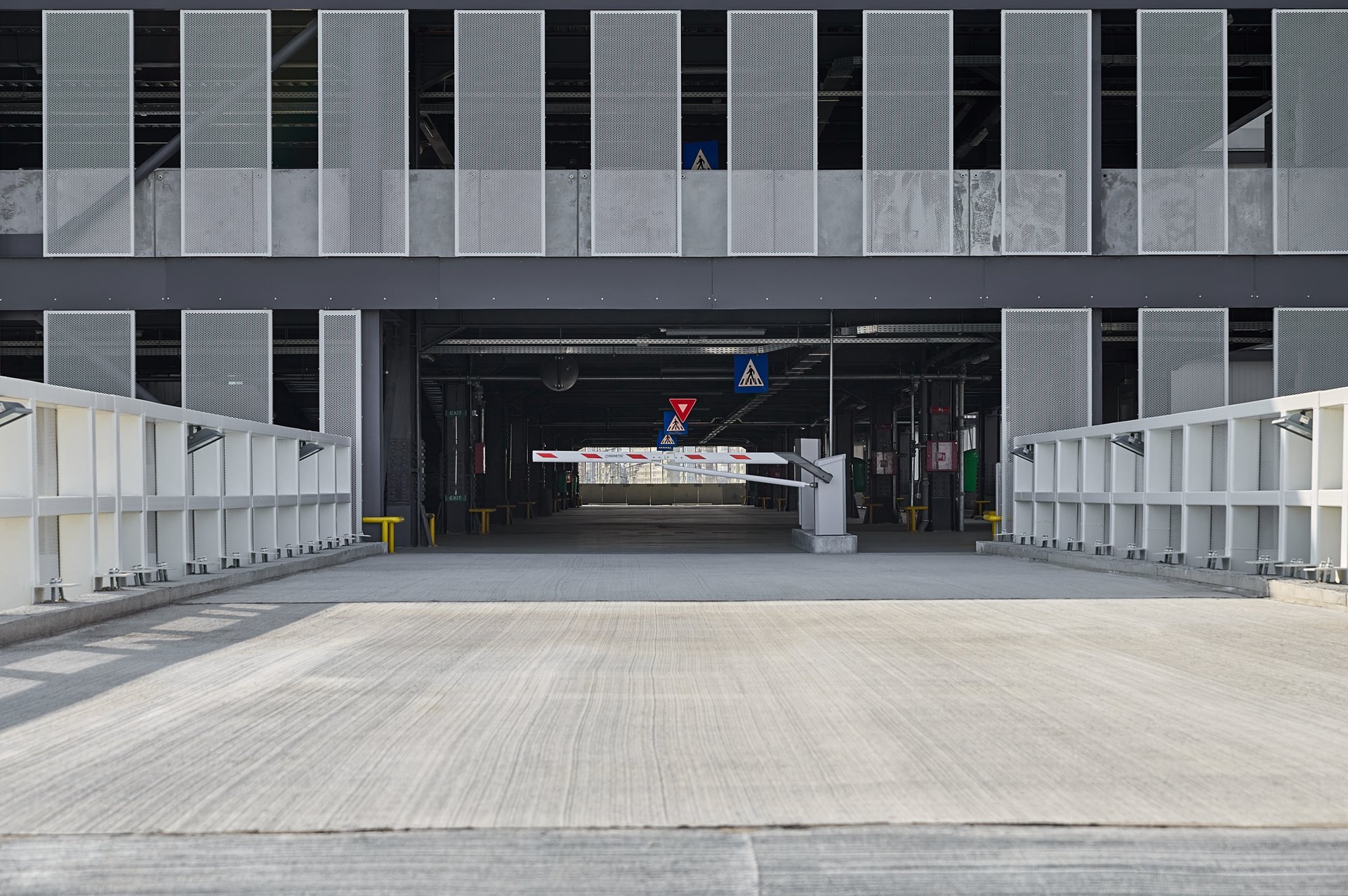 Primaria Municipiului București - Terminal multimodal și park&ride